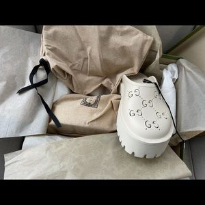 NIB Gucci Elea Logo Clogs